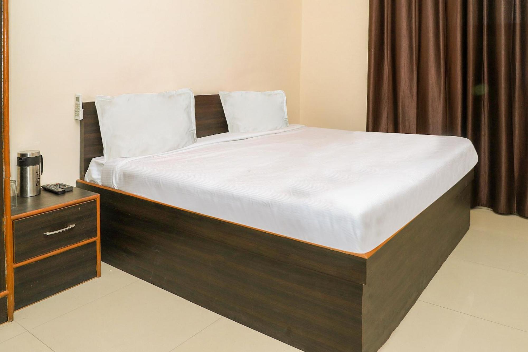 Jhānsi Oyo Hotel Duke Inn מראה חיצוני תמונה