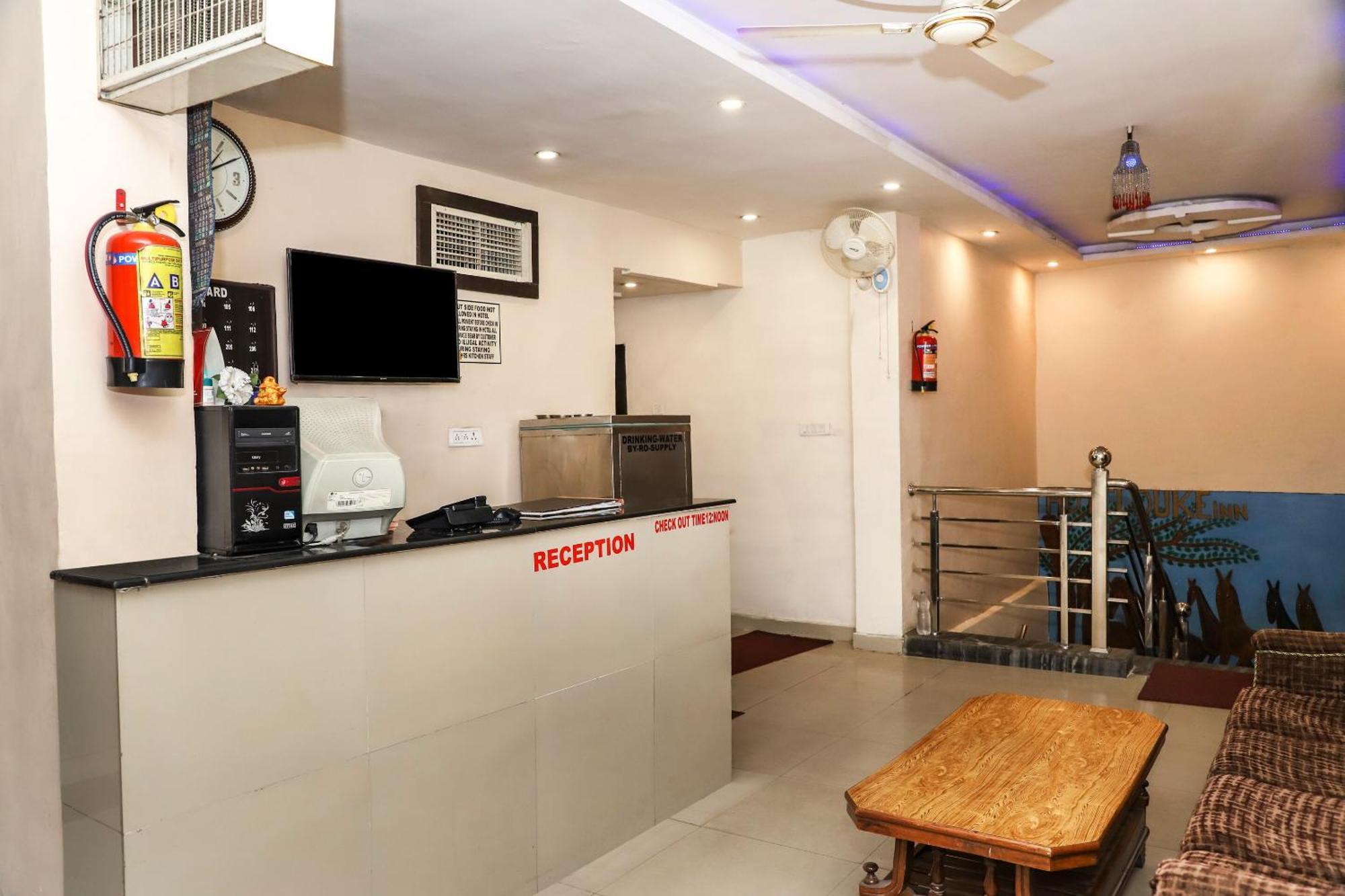 Jhānsi Oyo Hotel Duke Inn מראה חיצוני תמונה